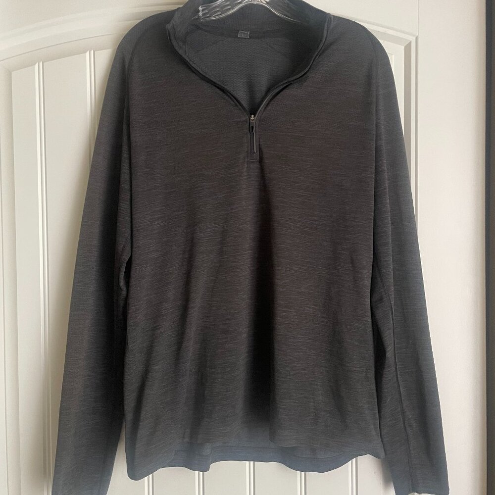 Lululemon Men’s 1/2 Zip Pullover – Size M – Heathered Charcoal Gray